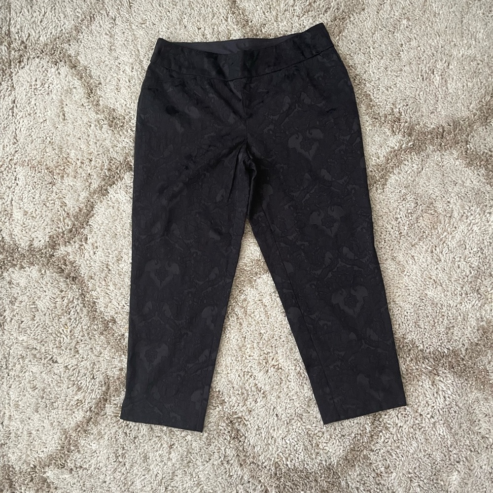 Investments Petites Black Floral Casual Dressy Capris